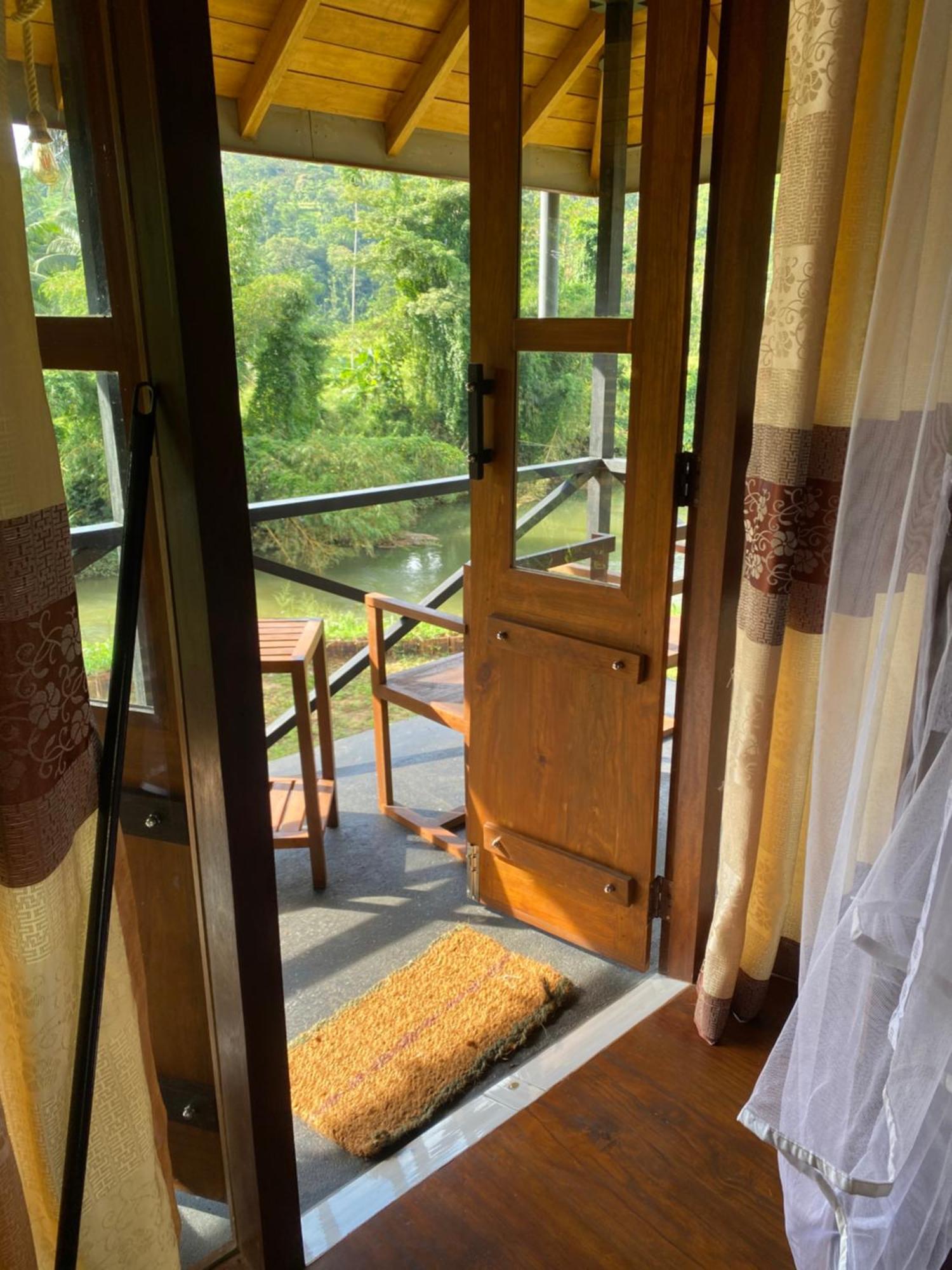 Sinharaja Riverside Deniyaya Ngoại thất bức ảnh